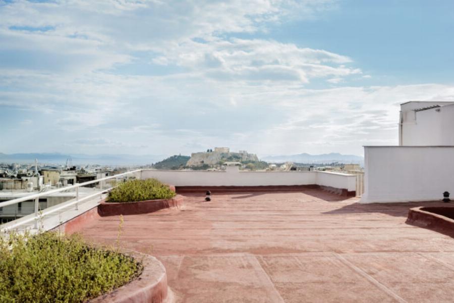 Κολωνάκι: Το υπερπολυτελές σπίτι των 3 εκατομμυρίων με θέα την Ακρόπολη που εσωτερικά είναι σαν παλάτι