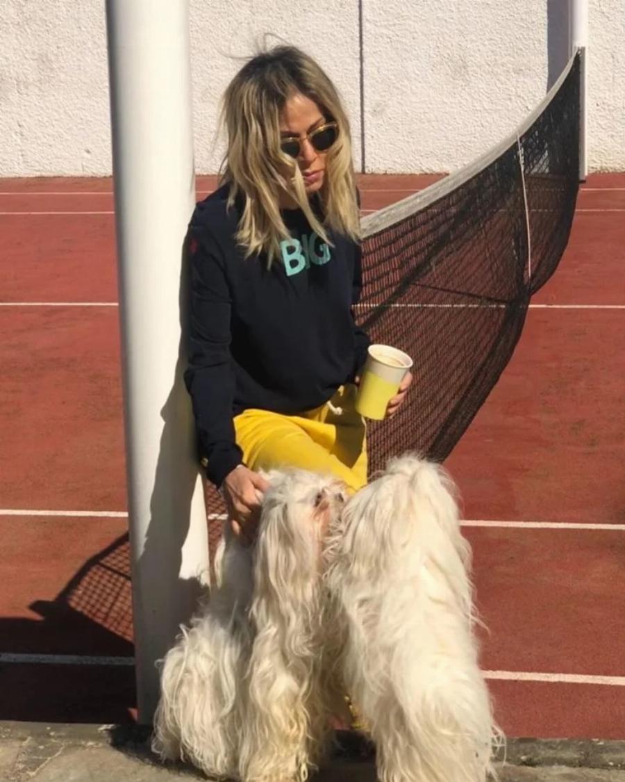 Άννα Βίσση: Οι μεγάλοι έρωτες της ζωής της, η σχέση με τον Καρβέλα, η πολυτάραχη ζωή της και οι ιστορίες γύρω από τα τραγούδια της