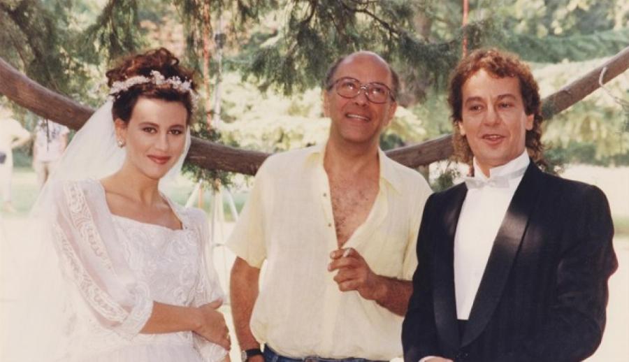 Ο άγνωστος «γάμος» που κανείς δεν θυμάται: Όταν η Ελευθερία Αρβανιτάκη «παντρεύτηκε» τον Γιάννη Πάριο