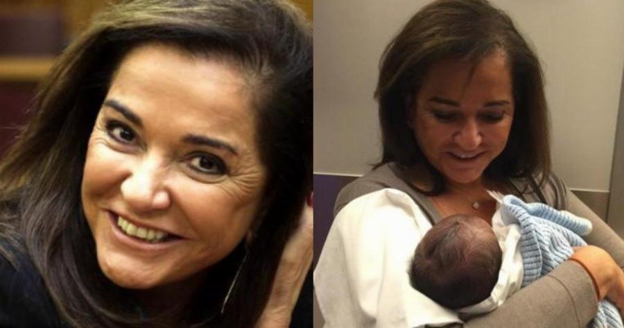 Ντόρα Μπακογιάννη: Η τρυφερή φωτογραφία με τα 6 εγγόνια της και ανεκτίμητος ρόλος της γιαγιάς