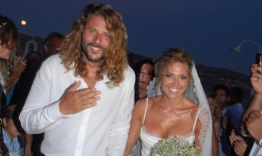 Κατερίνα Λάσπα: Η απόσυρση από τα φώτα, το μυστικό ενός πετυχημένου γάμου, οι κόρες της, η κατάθλιψη και οι πλαστικές επεμβάσεις