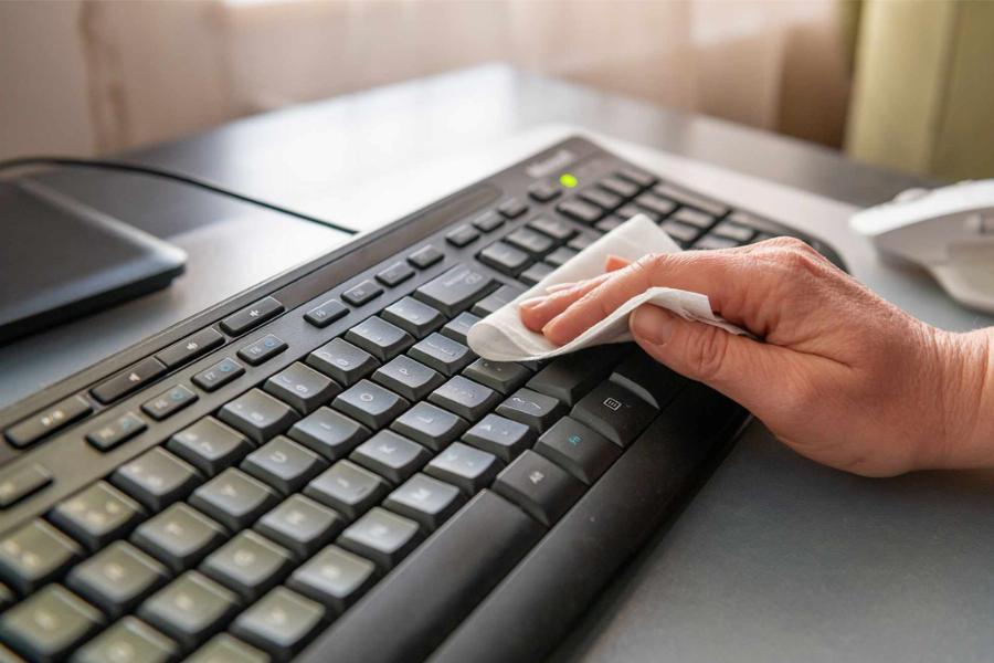 Απίστευτο: Τα 8 καθημερινά αντικείμενα που έχουν πιο πολλά μικρόβια και από την τουαλέτα σας