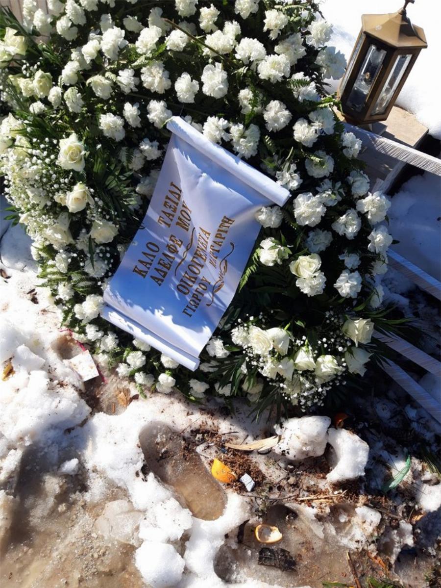 Το τελευταίο αντίο στον σύγχρονο Ηρακλή, Γιώργο Τρομάρα, με ένα ρεμπέτικο από τους φίλους του