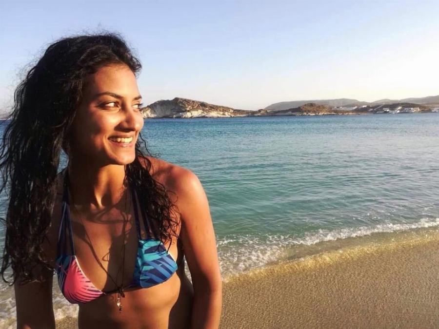 Κώστας Αρζόγλου: Η κόρη του, Ορόρα Μαριόν, μεγάλωσε, έχει εξωτική ομορφιά και ακολουθεί τα βήματα του πατέρα της