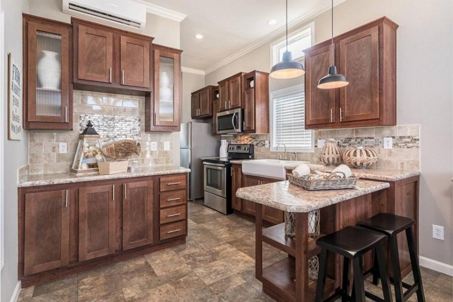 Φθηνό σπίτι: Έρχεται όπου θέλεις, χωράει άνετα 4 άτομα και το υπέροχο εσωτερικό του μοιάζει με υπερλούξ βίλα