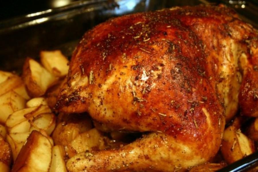 Αργυρώ Μπαρμπαρίγου: Μυστικά μαγειρικής για το πιο νόστιμο και ζουμερό κοτόπουλο στο φούρνο