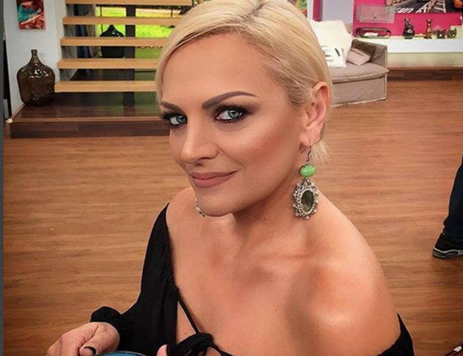 Χριστίνα Λαμπίρη: Το αίσθημα της μοναξιάς στην εγκυμοσύνη, η οικονομική κατάρρευση του μπαμπά της και οι κρίσεις πανικού