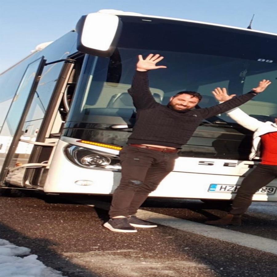 Μάθημα ανθρωπιάς από Κρητικό οδηγό λεωφορείου: Δείτε τί έκανε όταν βρέθηκε εγκλωβισμένος στην Αττική Οδό