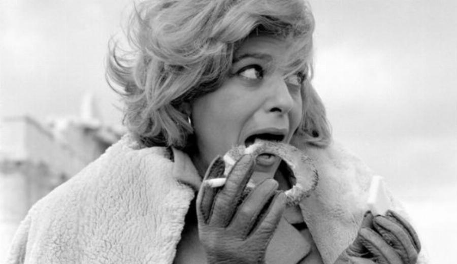 Μελίνα Μερκούρη: Ο σύντροφος που την απάτησε, η αφαίρεση της Ελληνικής ιθαγένειας και ο “τσιγγάνικος τρόπος ζωής”