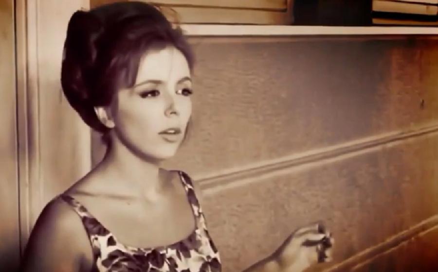 Μιράντα Κουνελάκη: Τα οικονομικά προβλήματα, η δουλειά χωρίς ένσημα, η συγγραφή βιβλίων και σεναρίων