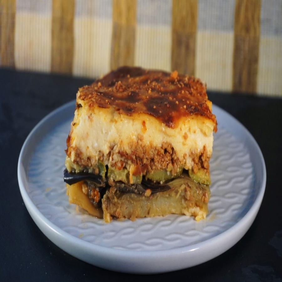 Μεγάλο έγκλημα: Ο λόγος που δεν πρέπει να βάζουμε πατάτα στο σουβλάκι