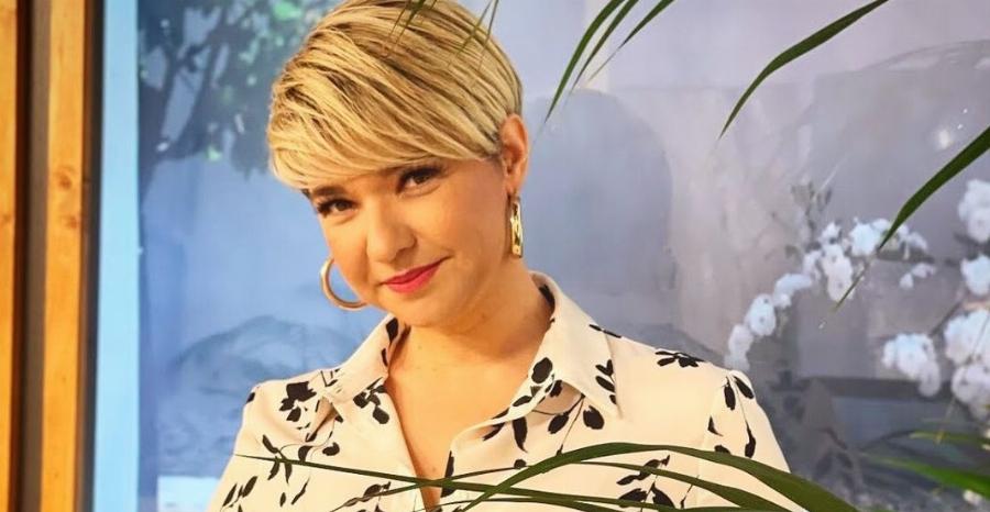 Νάντια Κοντογεώργη: Οι σκέψεις της για γάμο, η 1η τηλεοπτική της εμφάνιση, η δικαστική μάχη με το «Κάτω Παρτάλι» και οι κρίσεις πανικού