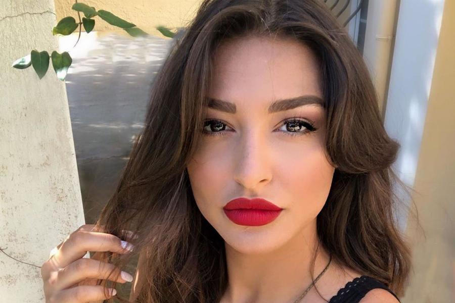 55άρης, γόης και πάμπλουτος: Ο σύντροφος της 29χρονης παίκτριας του Survivor, Ναυσικάς Παναγιωτακοπούλου