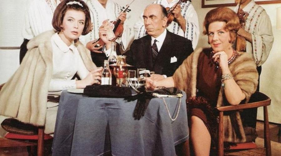 Μαίρη Αρώνη: Η θρυλική Πάστα Φλώρα του Ελληνικού κινηματογράφου που έχασε ξαφνικά σύζυγο και πατέρα