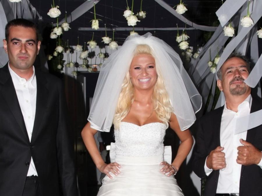 Σαν δυο σταγόνες: Αυτός είναι ο άγνωστος αδελφός της Φαίης Σκορδά