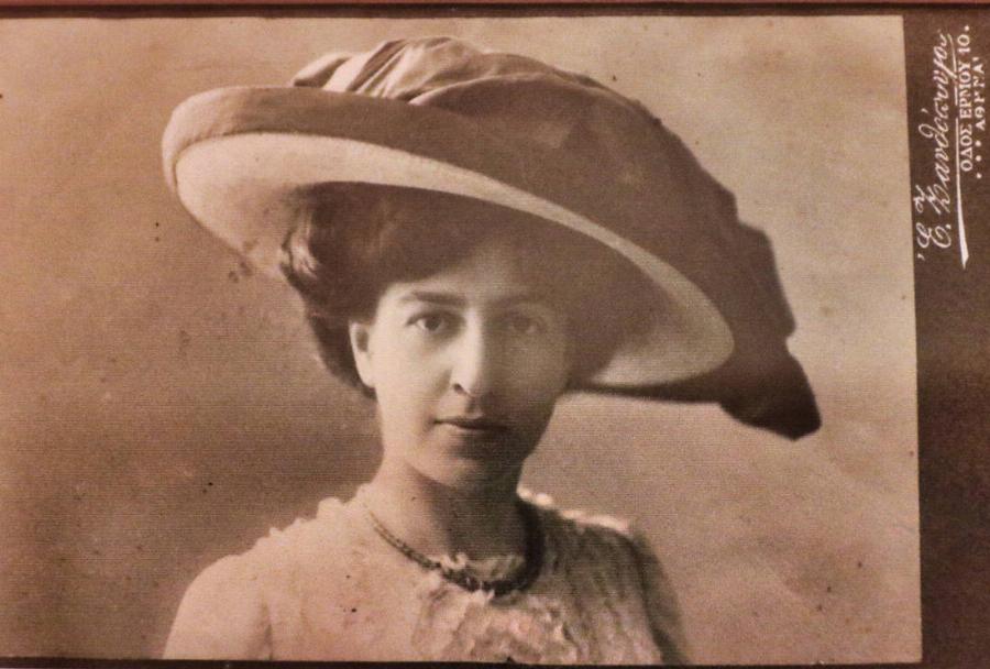 Kαλλιθέα: Ο ανεκπλήρωτος έρωτας δύο νεαρών, το τραγικό τους τέλος και το “στοιχειωμένο” σπίτι