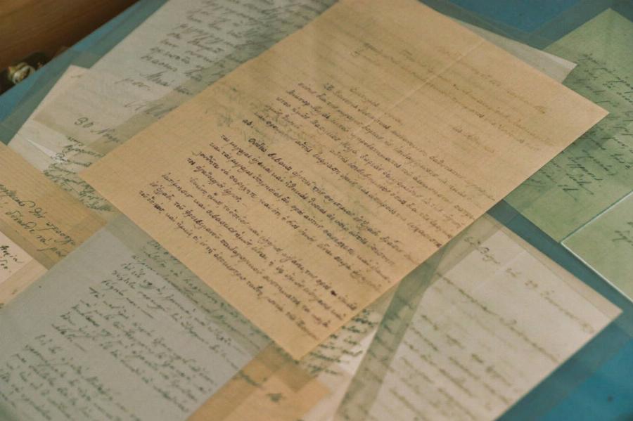 Kαλλιθέα: Ο ανεκπλήρωτος έρωτας δύο νεαρών, το τραγικό τους τέλος και το “στοιχειωμένο” σπίτι