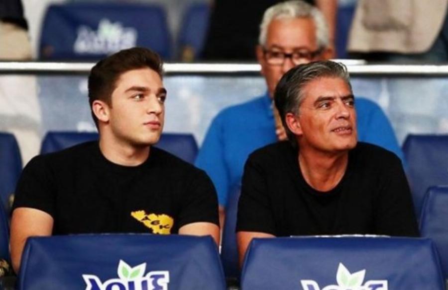 Γιοι διάσημων Ελλήνων: 8 περιπτώσεις που μεγάλωσαν και πήραν την ομορφιά και την γοητεία των μπαμπάδων τους