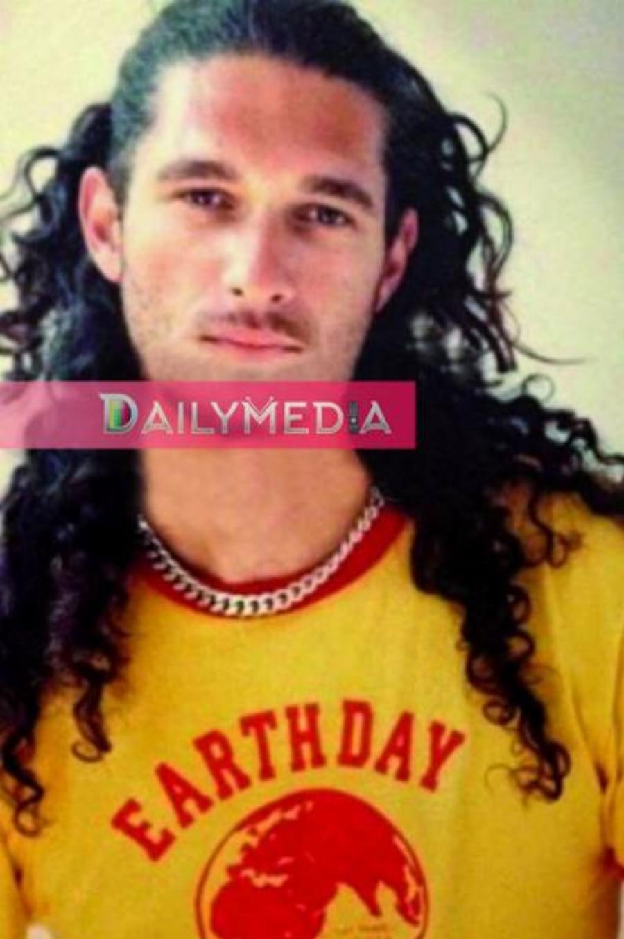 Πάνος Ιωαννίδης: Τα πρώτα χρόνια, ο μπαμπάς ζωγράφος, ο λόγος που δεν παντρεύτηκε, η αναζήτηση του έρωτα και η πίστη του στο Θεό