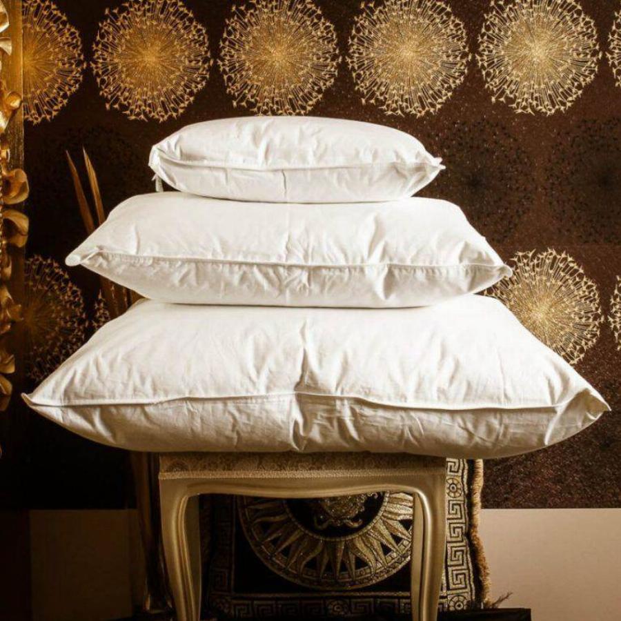 Τέσσερις έξυπνες λύσεις για να καθαρίσετε τα μαξιλάρια από ακάρεα και βρωμιές και να τα κάνετε σαν καινούργια