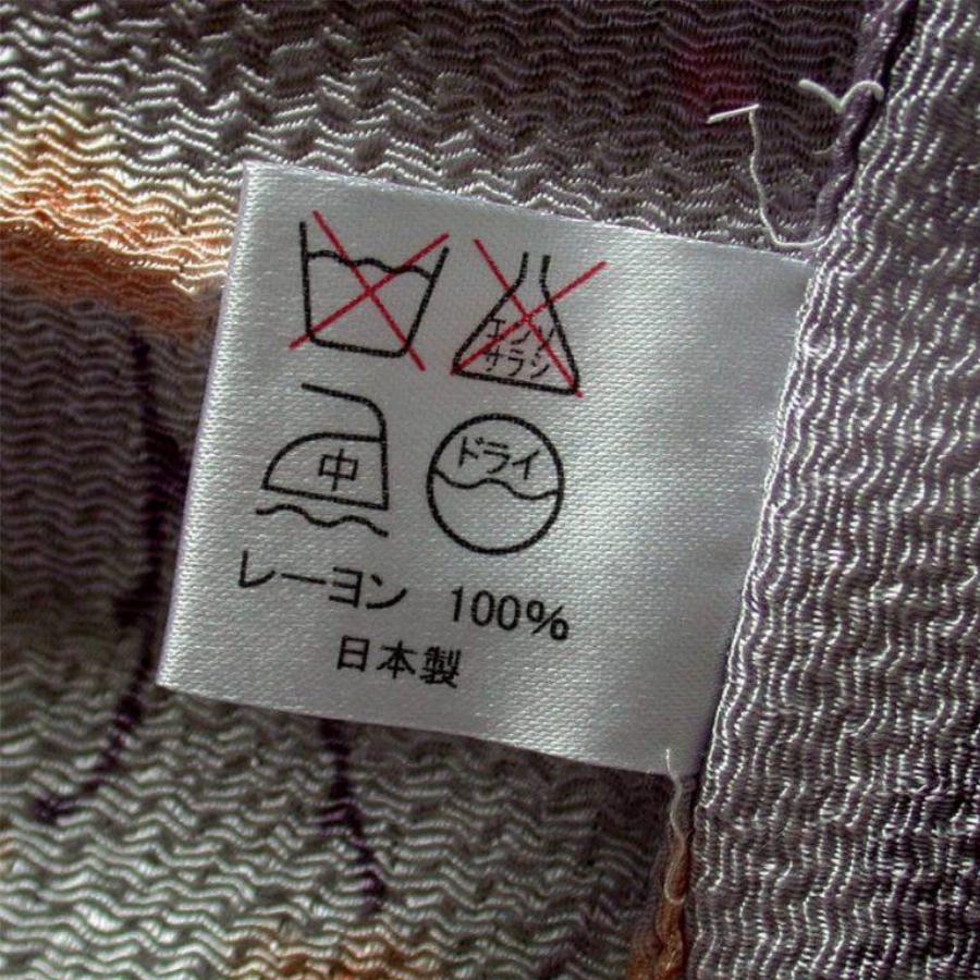 Τέσσερις έξυπνες λύσεις για να καθαρίσετε τα μαξιλάρια από ακάρεα και βρωμιές και να τα κάνετε σαν καινούργια