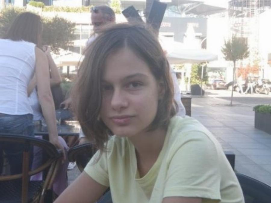 Νικολέτα Παπακωνσταντίνου: Η κόρη των Παπακωνσταντίνου και Ράντου, έγινε 26 ετών και είναι μία υπέροχη δεσποινίδα