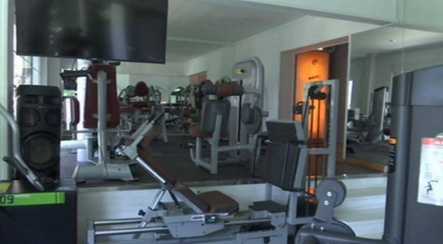 Καλύτερο και από παλάτι: Το υπερπολυτελές σπίτι του Νίκου Κοκλώνη που έχει μέχρι δωμάτιο-γκαρνταρόμπα και σολάριουμ