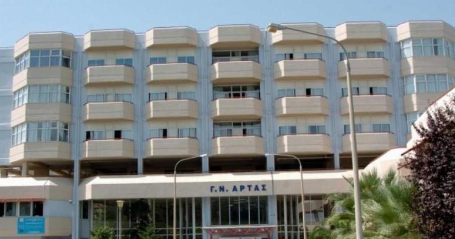 Χαμόγελα μετά την τραγωδία στην Άρτα: Βγαίνει από τη ΜΕΘ ο 16χρονος και γεννάει η μαμά του