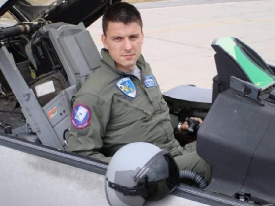 Σμηναγός Ιωσήφ Αναστασάκης: Ο ήρωας που ξεχάστηκε – έχασε τη ζωή του για την πατρίδα την ώρα που εκτελούσε το καθήκον του