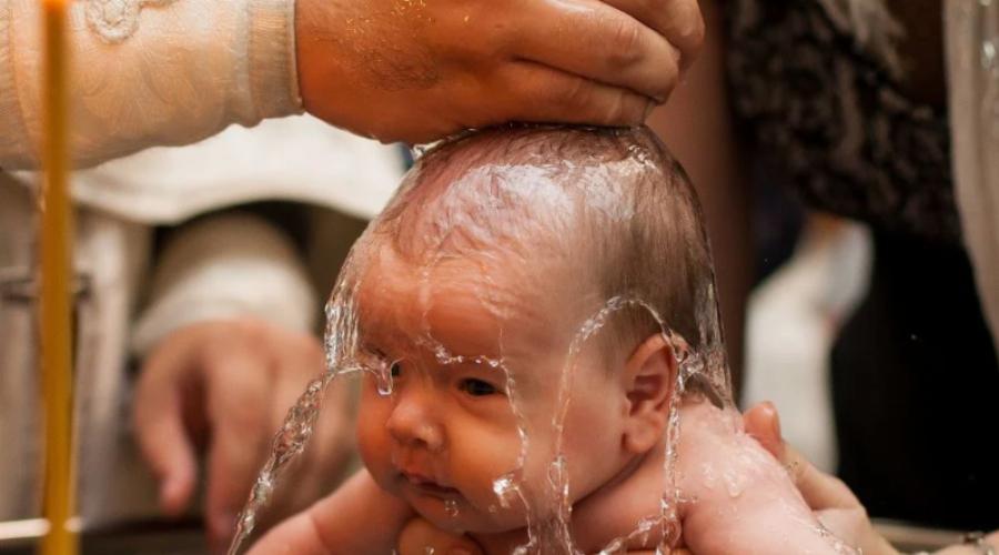 Η νονά του παιδιού μου δεν το βλέπει γιατί έκανα σχέση με τον αδερφό της