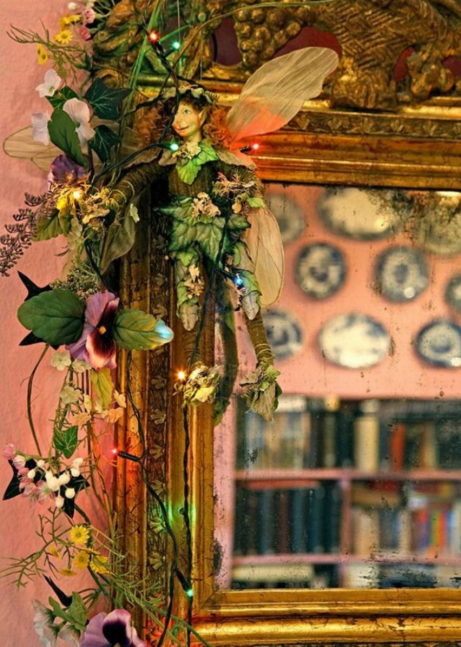 Το παραμυθένιο «μικρό σπίτι στο λιβάδι» βρίσκεται στο κέντρο της Αθήνας και το εσωτερικό του θυμίζει όνειρο