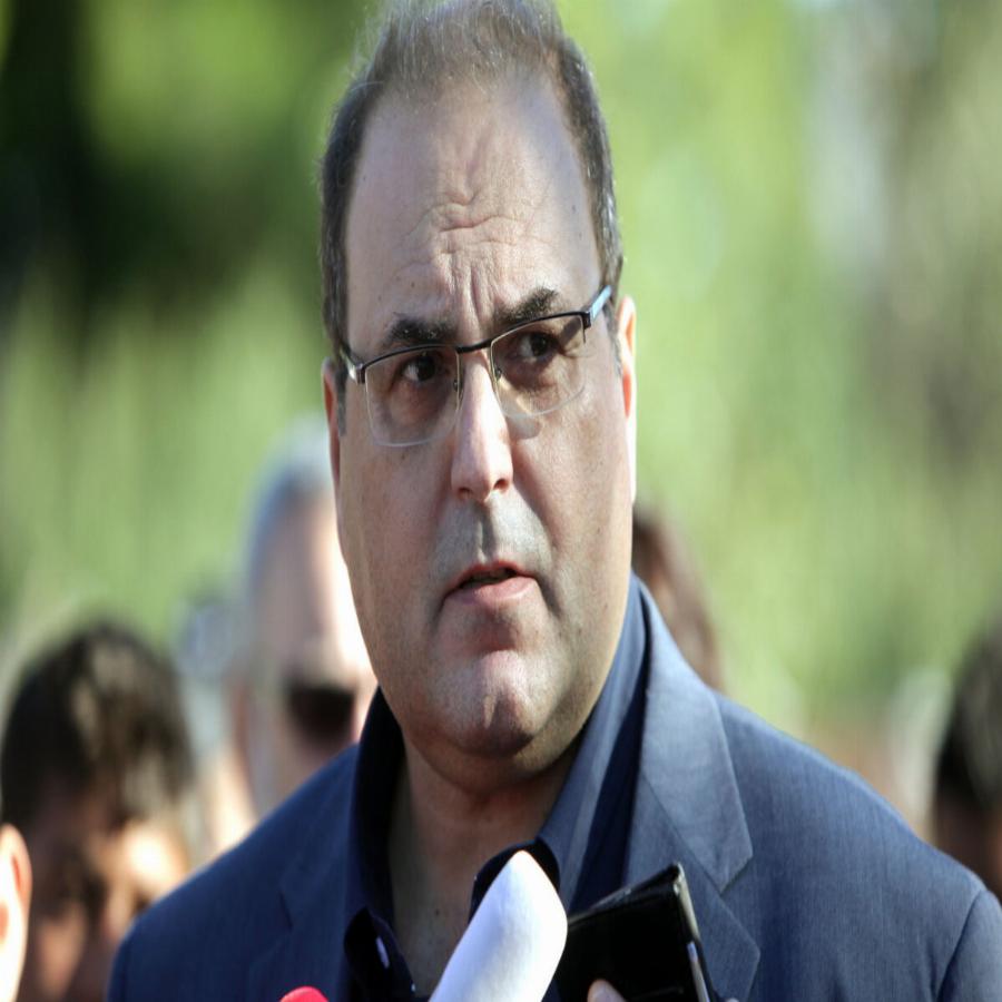 Και ο δήμαρχος Χαλανδρίου εξασφάλισε μοριακά τεστ με 25 ευρώ, διασύροντας την κυβερνηση