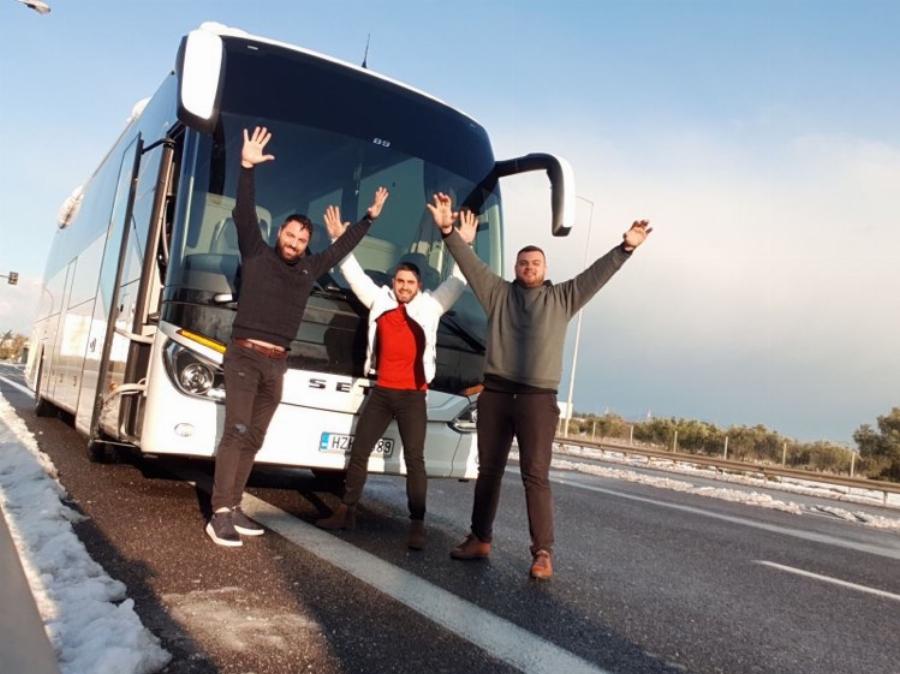 Σταύρος Κυριακάκης: Ποιος είναι ο 35χρονος οδηγός ΚΤΕΛ που άνοιξε τις πόρτες για να μπουν οι εγκλωβισμένοι της Αττικής Οδού