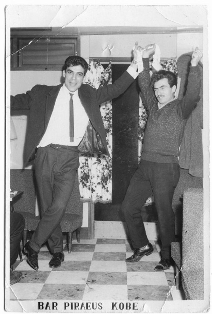 Τρούμπα: Η κακόφημη συνοικία του Πειραιά, οι οίκοι ανοχής, τα καμπαρέ και η πραγματική  ιστορία πίσω από τον μύθο