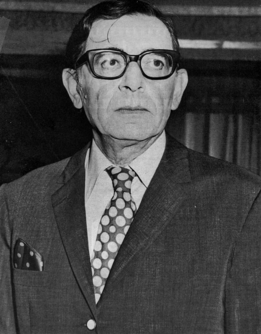 Νούμερα που ζαλίζουν: Πόσα λεφτά έβγαζαν οι επώνυμοι στα 70s – Τα εισοδήματα των διασήμων στη δημοσιότητα