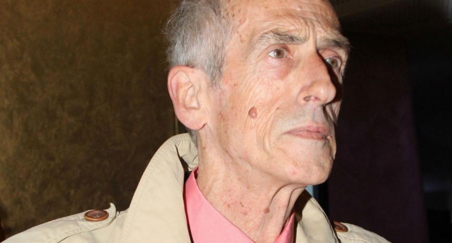 Τάκης Μόσχος: Το ξεκίνημά του ως μοντέλο, η ερωτική απογοήτευση, ο εθισμός στα ναρκωτικά και το διπλό εγκεφαλικό επεισόδιο