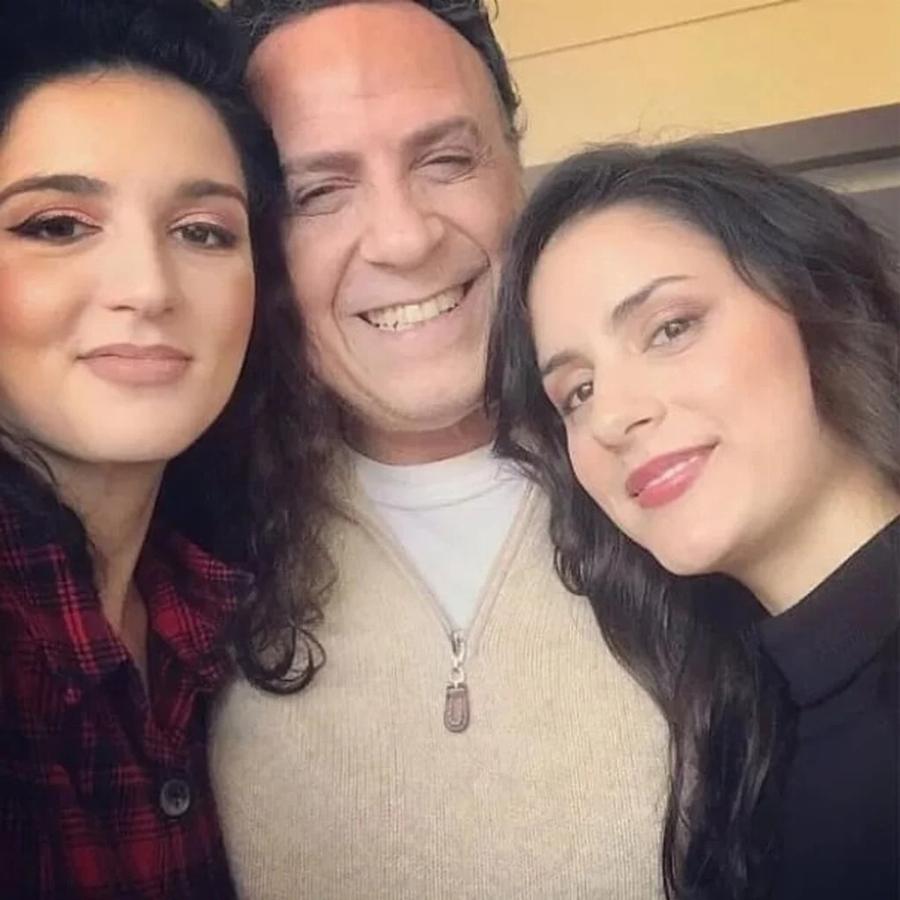 Έφη Ρασσιά: Η “Βάλια” από το “Καφέ της Χαράς”, η πανέμορφη αδερφή της και χαρακτηριστική ομοιότητά τους