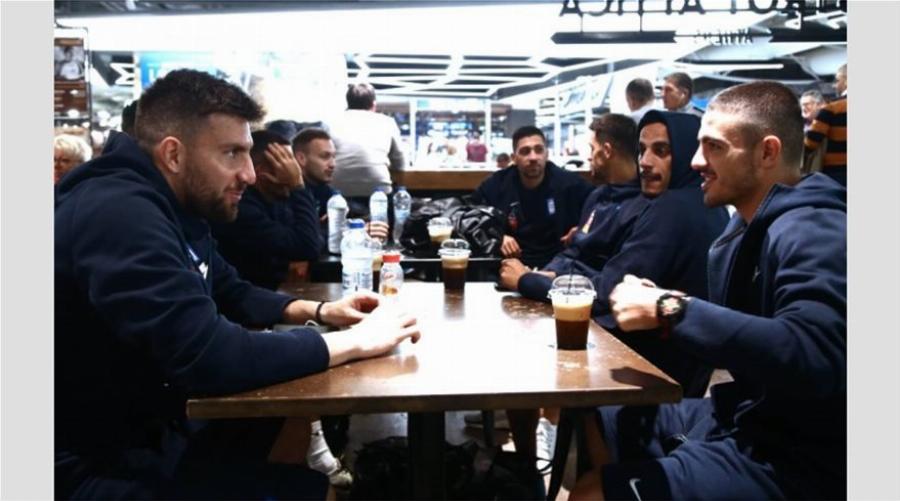 Τόλης Βοσκόπουλος: Ο «Άρχοντας» του ελληνικού τραγουδιού, οι θυελλώδεις έρωτες, η αγάπη του κόσμου και οι ατελείωτες επιτυχίες