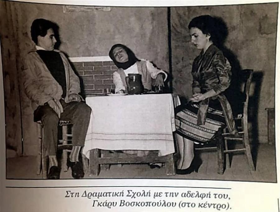 Τόλης Βοσκόπουλος: Ο «Άρχοντας» του ελληνικού τραγουδιού, οι θυελλώδεις έρωτες, η αγάπη του κόσμου και οι ατελείωτες επιτυχίες