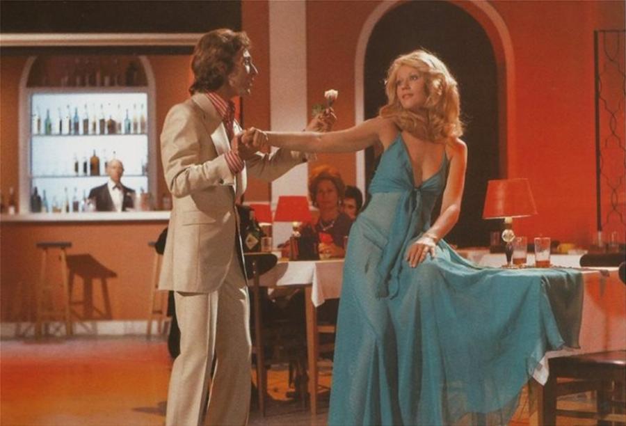 Τόλης Βοσκόπουλος: Ο «Άρχοντας» του ελληνικού τραγουδιού, οι θυελλώδεις έρωτες, η αγάπη του κόσμου και οι ατελείωτες επιτυχίες