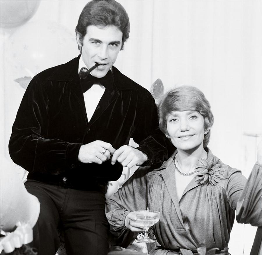 Τόλης Βοσκόπουλος: Ο «Άρχοντας» του ελληνικού τραγουδιού, οι θυελλώδεις έρωτες, η αγάπη του κόσμου και οι ατελείωτες επιτυχίες