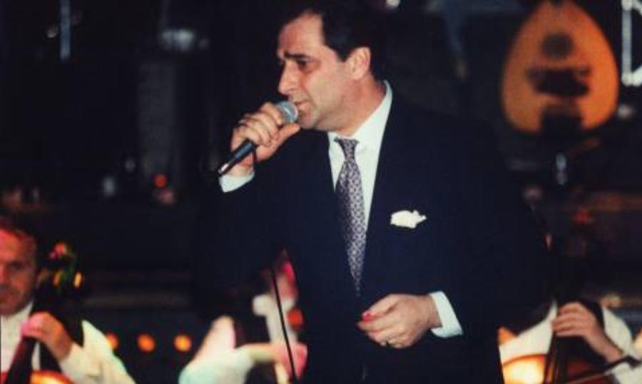 Βασίλης Καρράς: “Ο άρχοντας της καψούρας”, οι απαγωγές και η λατρεία στην 27χρονη πανέμορφη κόρη του