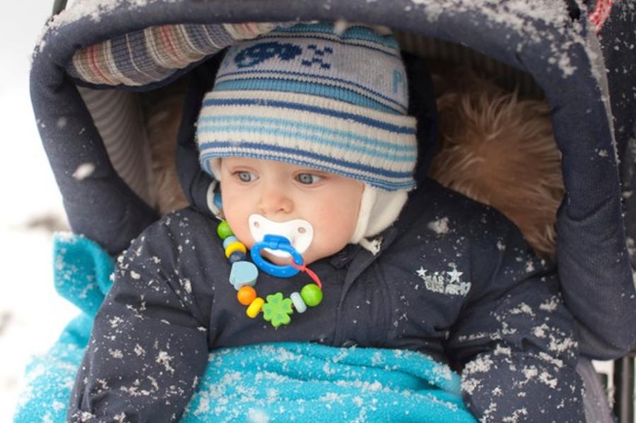 Γιατί οι Βόρειοι αφήνουν τα καρότσια με τα μωρά έξω στο πολικό κρύο;