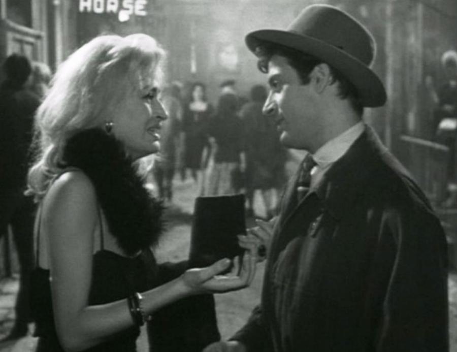 Κατερίνα Χέλμη: Οι ρόλοι που τη σημάδεψαν, η σφαλιάρα στην έγκυο Βουγιουκλάκη και ο πρόσφατος χαμός του συζύγου της