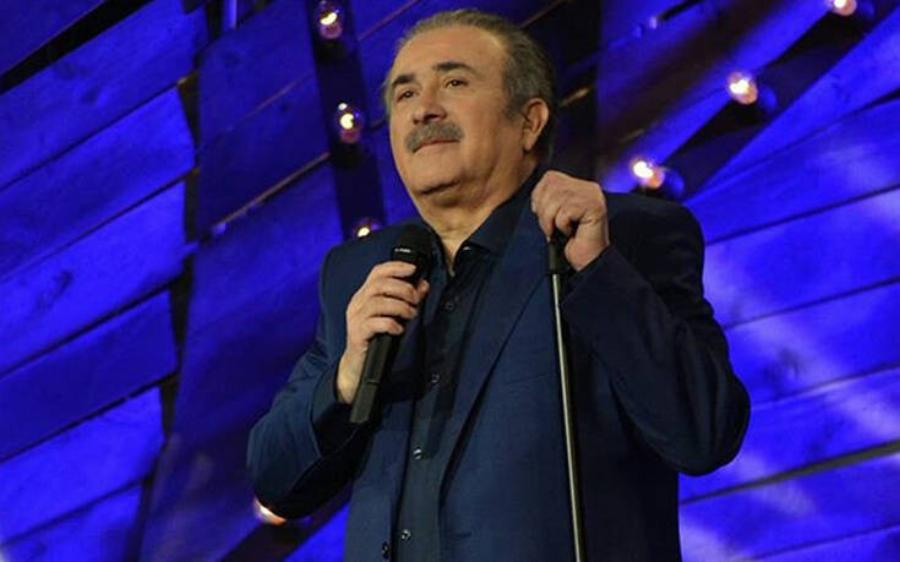 Λάκης Λαζόπουλος: «Όποιος δεν εμβολιάζεται δεν είναι ψεκασμένος – 325 δις έβγαλαν στη Pfizer»