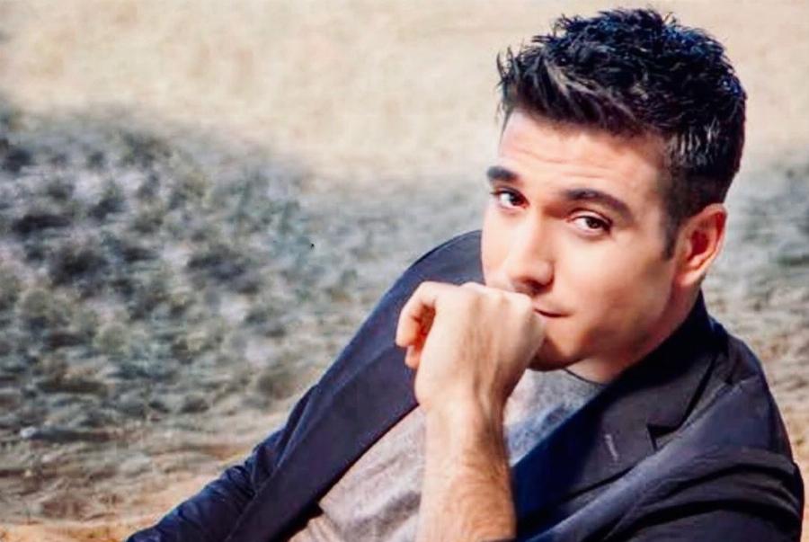 Γιοι διάσημων Ελλήνων: 8 περιπτώσεις που μεγάλωσαν και πήραν την ομορφιά και την γοητεία των μπαμπάδων τους