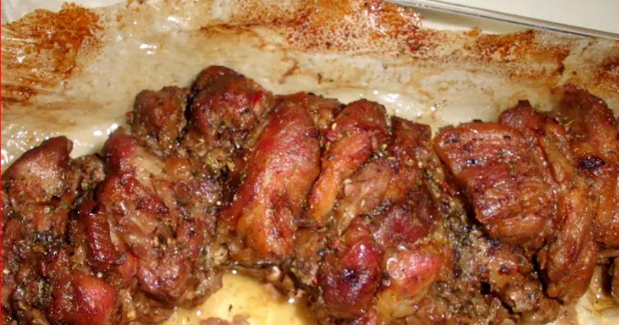 Μόνο για μερακλήδες: Κοντοσούβλι στη λαδόκολλα μαριναρισμένο που λιώνει στο στόμα