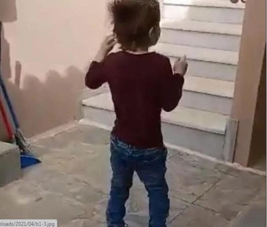 Πλήθη λάου στον Ταξιάρχη που δακρύζει ακατάπαυστα: Ο μικρός Γιάννης περπατάει ξανά χάρη στον Άγιο Ταξιάρχη