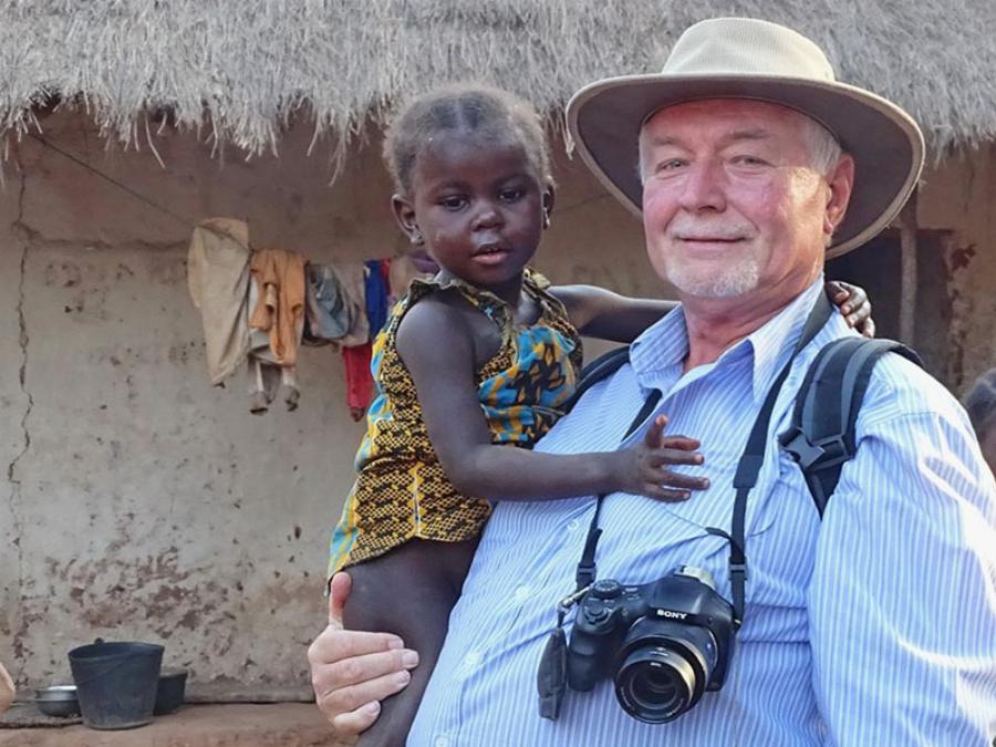 Μπάμπης Μπίζας: Έλληνας ο πιο ταξιδεμένος άνθρωπος στον κόσμο σύμφωνα με το βιβλίο Γκίνες