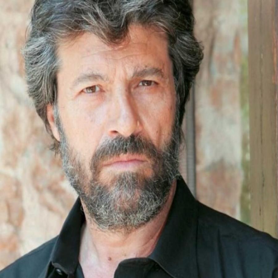 Νίκος Βερλέκης: Τα χρόνια της αγροτικής ζωής, η διαχρονική ομορφιά και η χαμένη ευκαιρία για μια καριέρα στο εξωτερικό εξαιτίας μιας γυναίκας